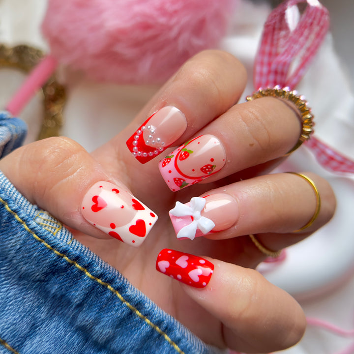 XOXO Set | Little Nails Custom Press on Nails (Copy)